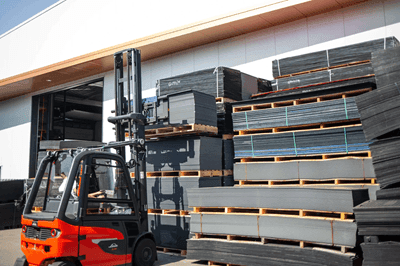 Kunststof rijplaten tot 70 ton direct uit voorraad leverbaar bij LVV Trading